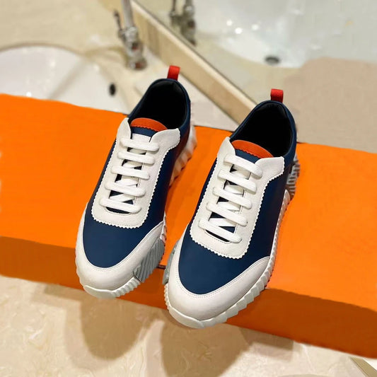 2026 New shoes fashion, individuality, women's leisure, fashionable flat sports shoes, leather mesh, breathable running, rubber