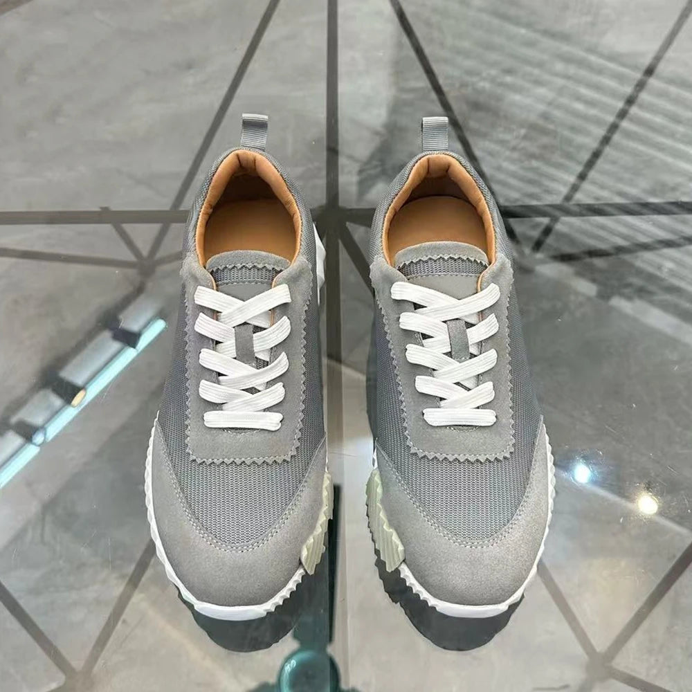 2026 New shoes fashion, individuality, women's leisure, fashionable flat sports shoes, leather mesh, breathable running, rubber